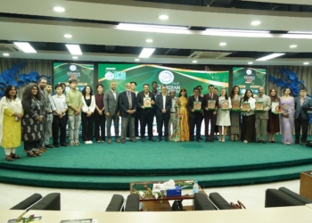 ঢাকায় হয়ে গেল ‘গার্ডিয়ান অব দ্য আর্থ অ্যাওয়ার্ড’ সামিট