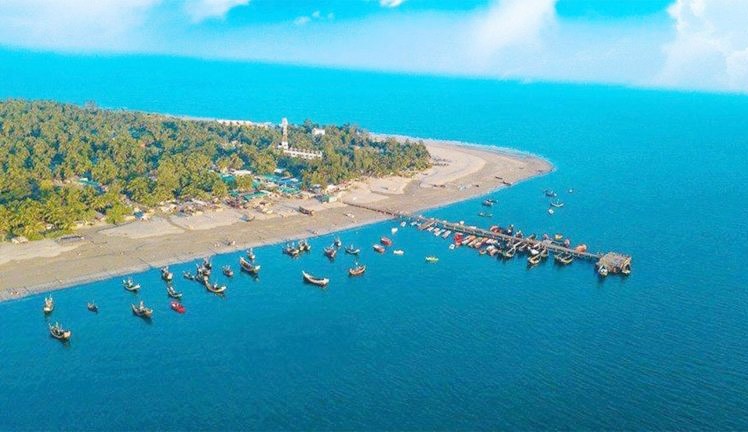 মৌসুমের দ্বিতীয় দিনেও সেন্ট মার্টিন যায়নি কোনো পর্যটকবাহী জাহাজ, হতাশ ব্যবসায়ীরা