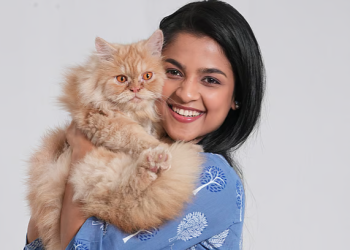 ‘মিউ’ সিনেমায় মনোযোগ দিয়ে কাজ করেছে সাদিয়ার পোষা বিড়াল