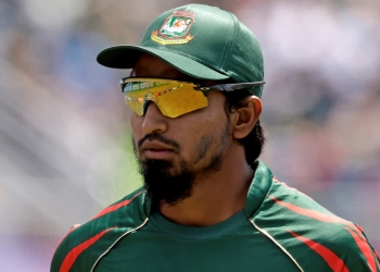 মাসদেড়েক মাঠের বাইরে, পাকিস্তান সিরিজে ফিরবেন তানজিম সাকিব?