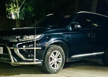 চট্টগ্রামে স্বাস্থ্য কর্মকর্তার গাড়ির সঙ্গে অটোরিকশার ধাক্কা, আহত ৩