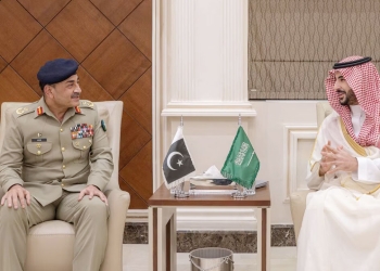‘ইরানি আগ্রাসন’ নিয়ে পাক সেনাপ্রধানের সঙ্গে বৈঠক সৌদি প্রতিরক্ষামন্ত্রীর