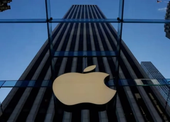 সিরি উন্নত করতে গুগলের সাবেক কর্মকর্তাকে নিয়োগ দিলো অ্যাপল