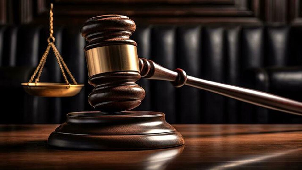 সাবেক স্বরাষ্ট্রমন্ত্রী কামালের স্ত্রীর সঞ্চয়পত্র ফ্রিজ