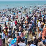 ঈদের ছুটিতে কক্সবাজারে পর্যটকের ঢল