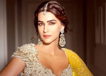 বলিউডের স্বজনপ্রীতিতে কাজ হারান কৃতি শ্যানন