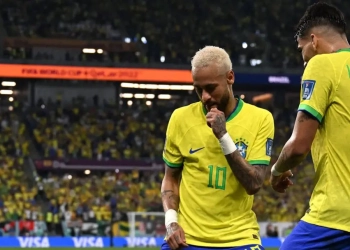 গ্যালারিতে নিজের নামে স্লোগান শুনে যে অনুভূতি হলো নেইমারের