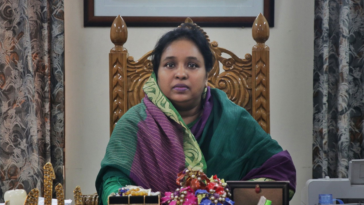 সাবেক মেয়র আইভীর ৫ মামলায় জামিন স্থগিত