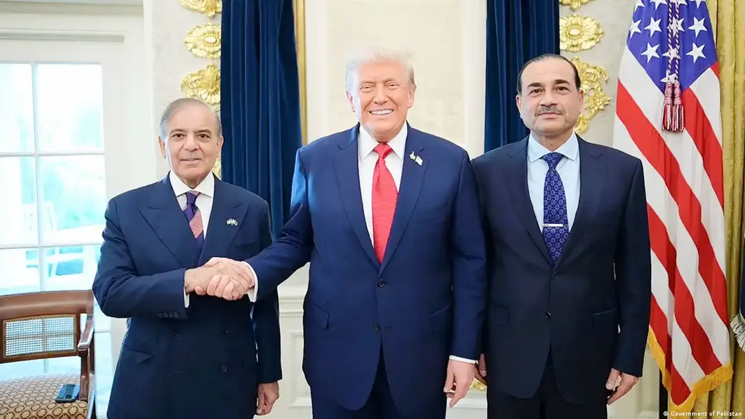 যুক্তরাষ্ট্র ও ইরানের মাঝে মধ্যস্থতাকারীর ভূমিকায় নেমেছে পাকিস্তান