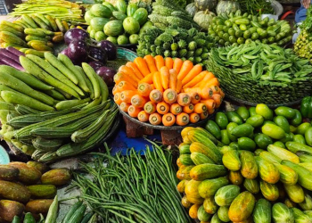 কমতির দিকে সবজির দাম, বাজারে স্বস্তি