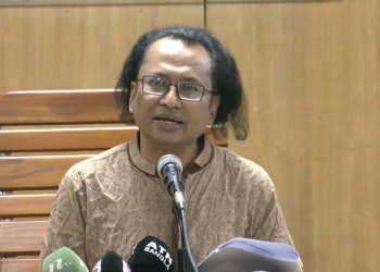 দেশে ডিজেলের মজুত কত, জানালেন প্রধানমন্ত্রীর তথ্য উপদেষ্টা