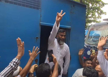যার ডাকে এতদিন আন্দোলন করেছি সেদিন তিনিই আমাকে তাড়িয়ে দিলেন: ইসহাক সরকার