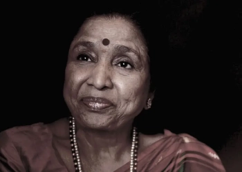 রাষ্ট্রীয় মর্যাদায় আশা ভোঁসলের বিদায়