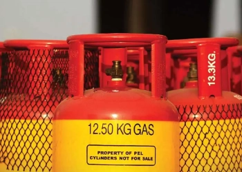এলপি গ্যাসের দাম একলাফে বাড়ল ৩৮৭ টাকা