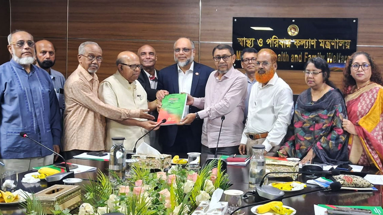 স্বাস্থ্য খাত সংস্কারের সুপারিশ পর্যায়ক্রমে বাস্তবায়ন করা হবে: স্বাস্থ্যমন্ত্রী