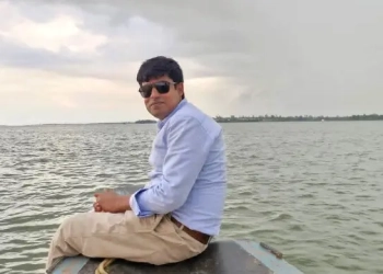 হাওরের নীল জলে নিজেকে খোঁজার গল্প