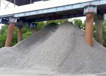 উৎপাদন আছে, বাজার নেই