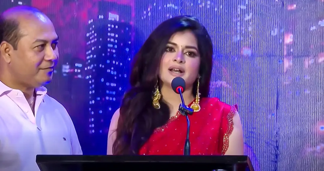 বাংলাদেশে এসে মধুমিতা : আপনাদের নিরাশ করব না