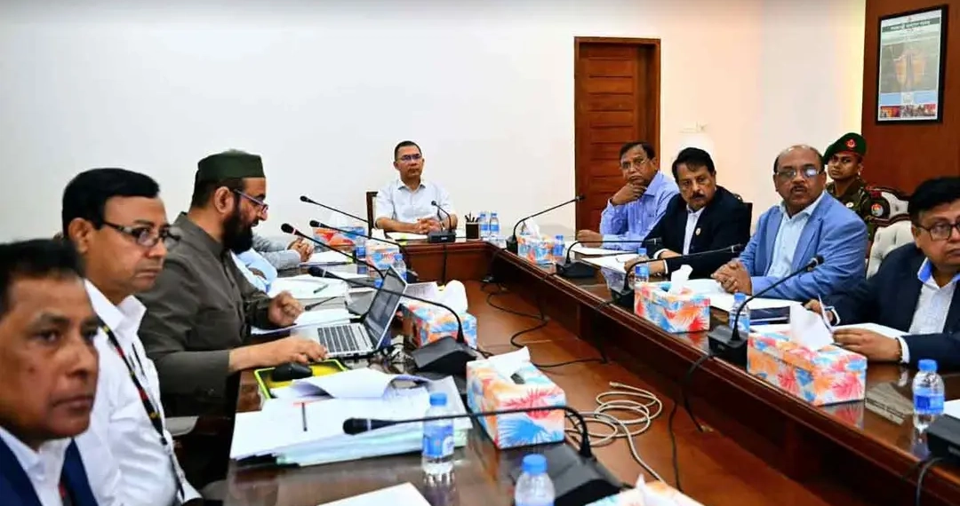 প্রধানমন্ত্রীর সভাপতিত্বে ঢাকার চারপাশে নৌপথ চালু নিয়ে সভা