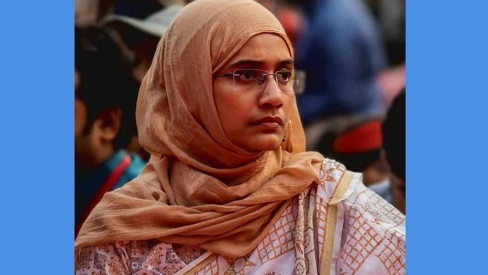 স্বামীর জন্য দোয়া চাইলেন সামান্থা শারমিন