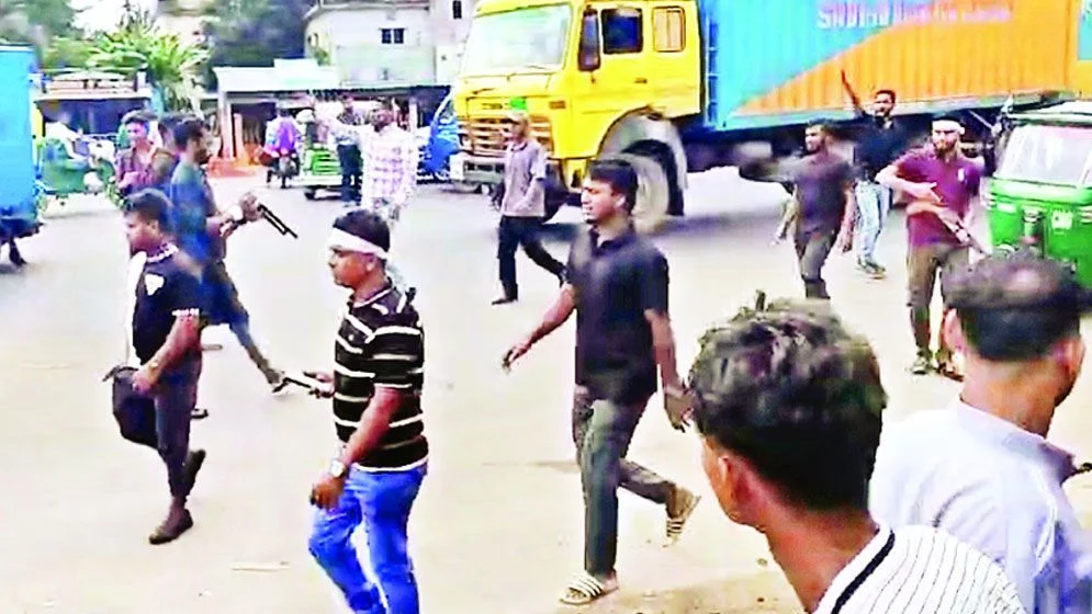 পটুয়াখালীসহ ৫ জেলায় সংঘর্ষ, আহত শতাধিক
