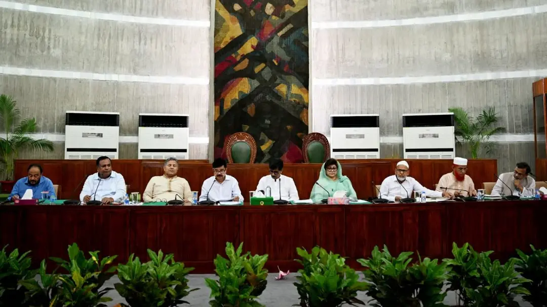 সার নীতিমালায় বড় পরিবর্তন, কমবে আমদানি নির্ভরতা : কৃষিমন্ত্রী