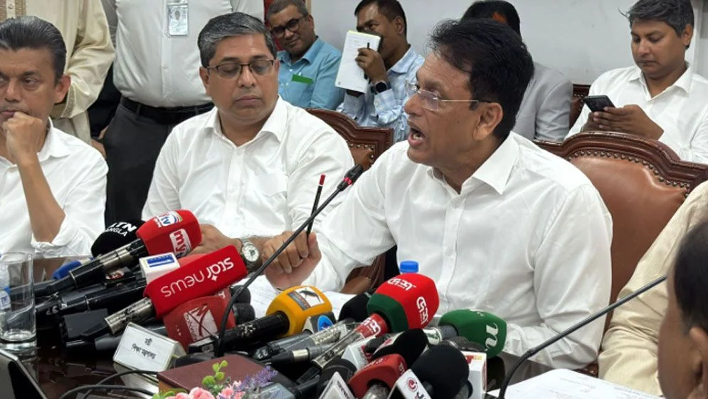 প্রাথমিকে নিয়োগপত্র পাননি ৮১৭ জন, যা জানালেন শিক্ষামন্ত্রী