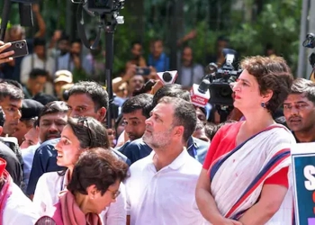 উত্তাল দিল্লি, বিরোধী হেভিওয়েট নেতাদের আটক