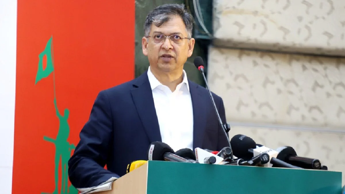 ডিসেম্বরে হাসিনার ফেরার গুঞ্জন নিয়ে যা বললেন স্বরাষ্ট্রমন্ত্রী
