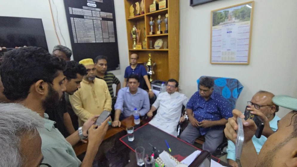রাবি সাংবাদিকদের ওপর হামলার ঘটনায় মামলা করবে প্রশাসন