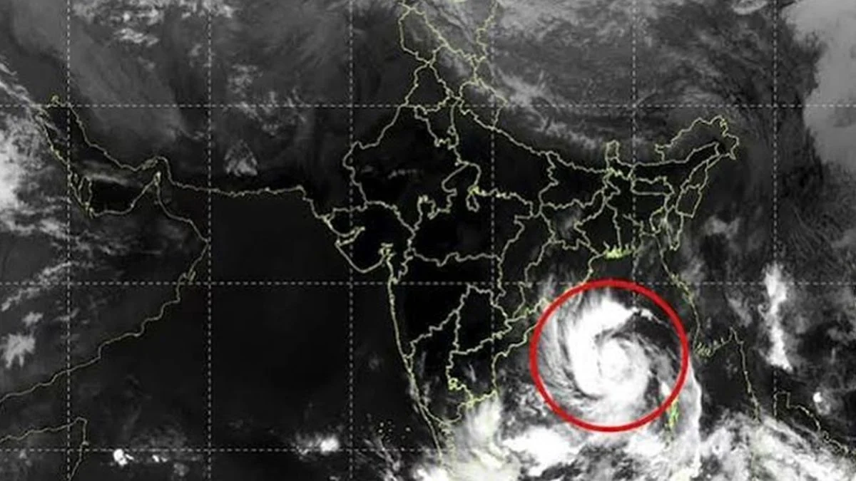 উপকূলে ‘অর্ণবের’ আঘাত, যে বার্তা দিল আবহাওয়া অধিদপ্তর