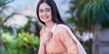ঐশীর নামে ভুয়া ফেসবুক আইডি, সতর্কবার্তা অভিনেত্রীর
