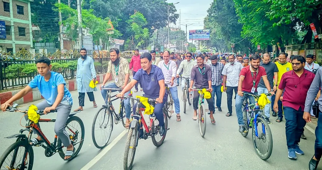 রংপুরে ডেঙ্গু প্রতিরোধে সচেতনতামূলক সাইকেল র্যালি