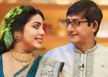 ঠোঁটে ঠোঁট রেখে ভালোবাসার অঙ্গীকার শ্রীময়ীর, কাঞ্চনকে নিয়ে কটাক্ষ নেটিজেনদের
